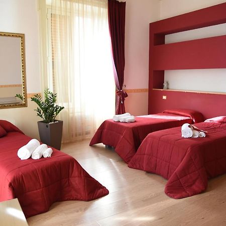 B&B The Queens Foggia Buitenkant foto