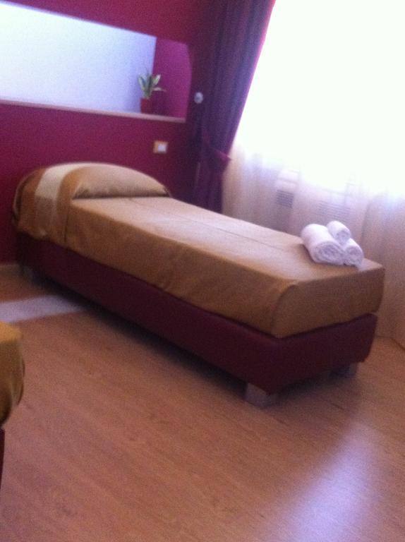 B&B The Queens Foggia Buitenkant foto