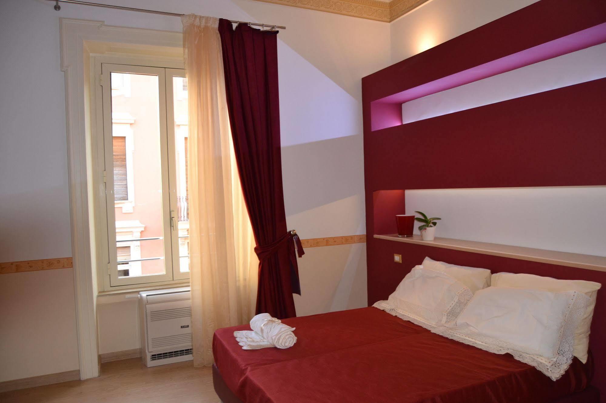 B&B The Queens Foggia Buitenkant foto