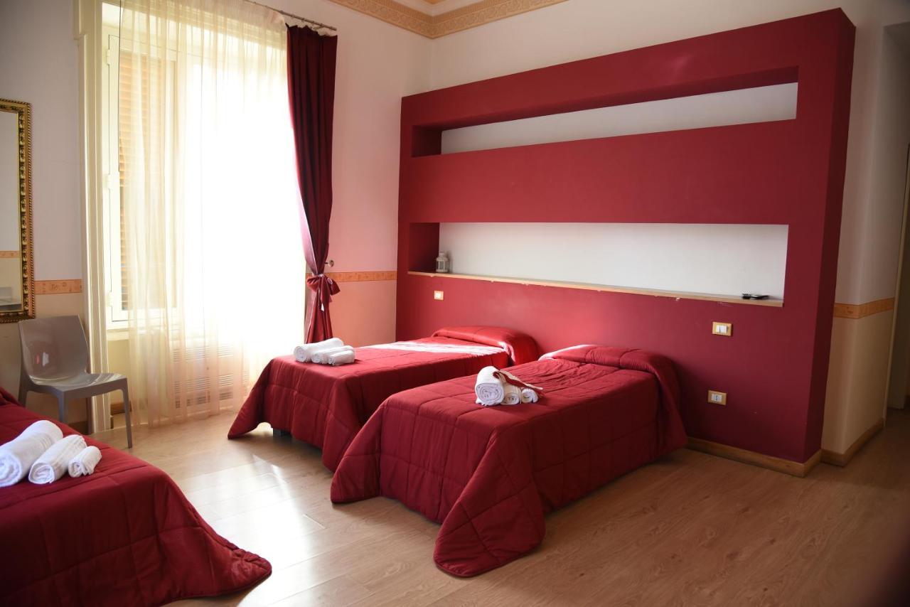 B&B The Queens Foggia Buitenkant foto