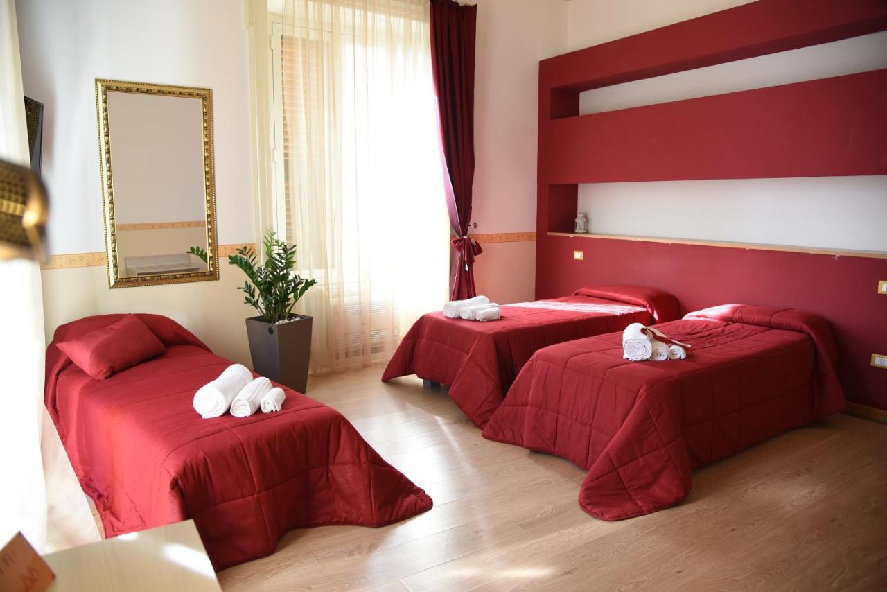 B&B The Queens Foggia Buitenkant foto