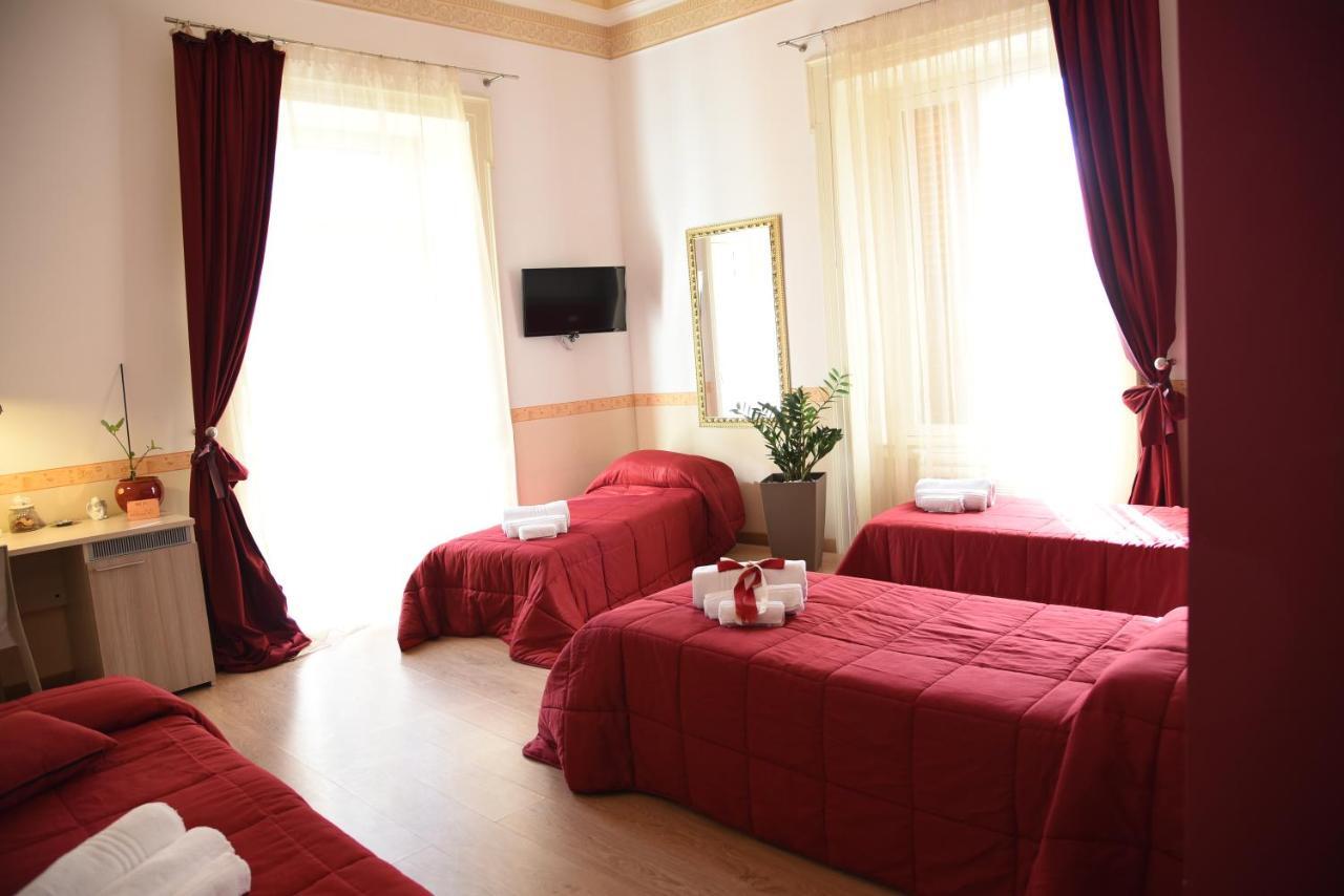 B&B The Queens Foggia Buitenkant foto